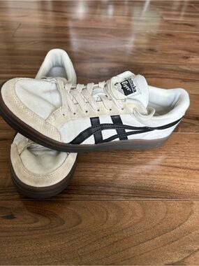 Onitsuka Tiger Canvas Sneakers